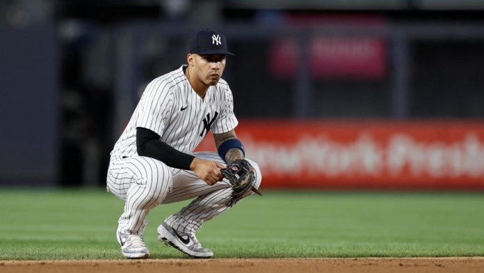 yankees-move-gleyber-torres-back-to-second-base-following-brutal-error-vs.-mets