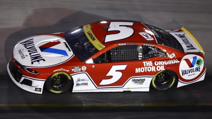 nascar-playoffs-at-las-vegas-starting-lineup:-kyle-larson-on-pole-for-south-point-400