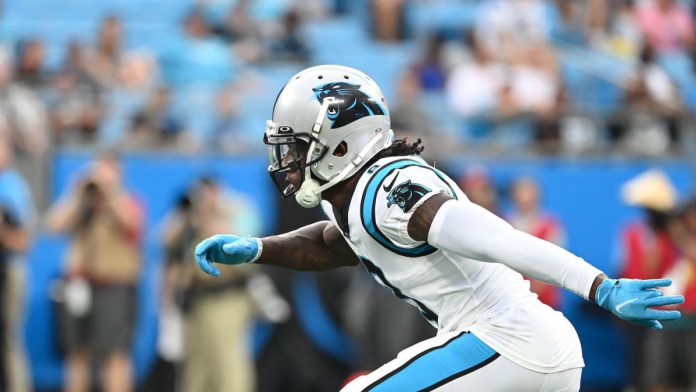 panthers-rookie-jaycee-horn-suffers-broken-foot-during-week-3-victory-vs.-texans