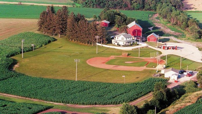 baseball-hall-of-famer-frank-thomas-buys-controlling-interest-in-field-of-dreams-movie-site