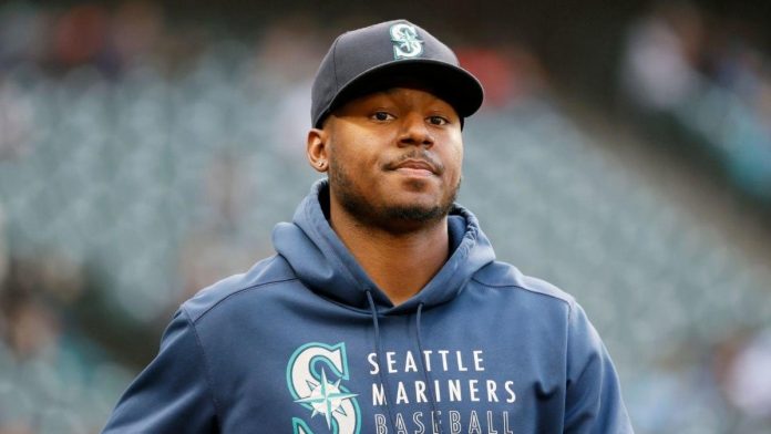 mariners’-kyle-lewis-shut-down-as-knee-injury-ends-reigning-rookie-of-the-year-winner’s-season