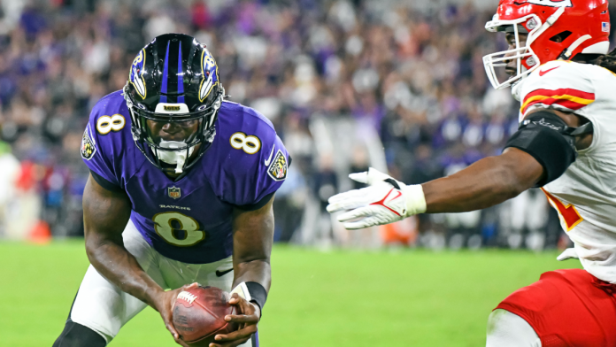 ravens’-lamar-jackson-to-miss-second-consecutive-practice-with-back-injury