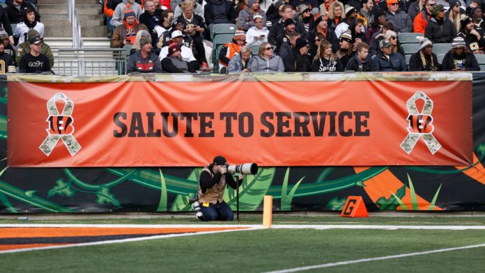 2021-nfl-salute-to-service:-program-to-benefit-veterans-returns-for-11th-season-in-october