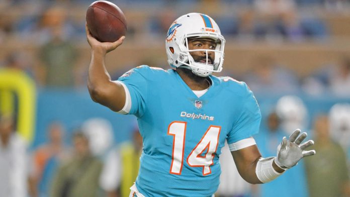 jacoby-brissett-leaves-dolphins’-week-10-game-vs.-ravens-with-apparent-knee-injury