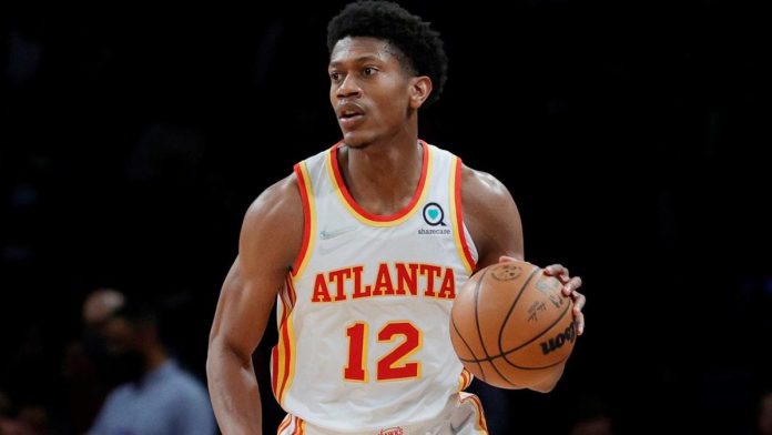 hawks’-de’andre-hunter-to-miss-approximately-two-months-after-right-wrist-surgery,-per-report