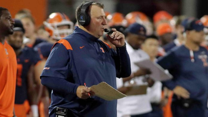 illinois-coach-bret-bielema-tests-positive-for-covid-19,-will-miss-saturday’s-game-at-iowa