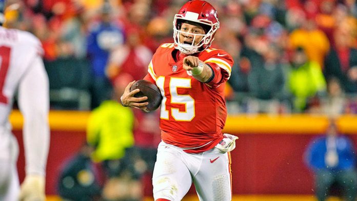 fantasy-football-week-11-quarterback-rankings:-patrick-mahomes-making-some-adjustments