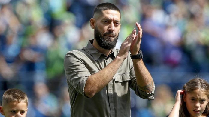 national-soccer-hall-of-fame:-clint-dempsey-among-five-cbs-sports-analysts-to-crack-list-of-20-finalists