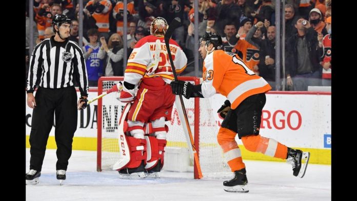 watch:-flyers’-kevin-hayes-scores-first-goal-of-season,-celebrates-with-tribute-to-late-brother-jimmy-hayes