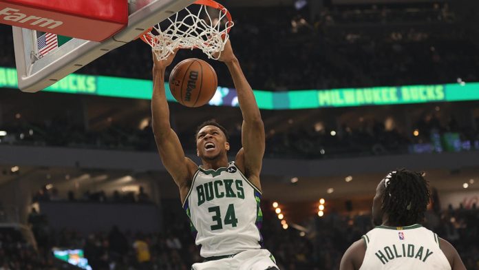 bucks-vs.-lakers-takeaways:-giannis-antetokounmpo-dominates,-khris-middleton-returns-in-big-win-for-milwaukee