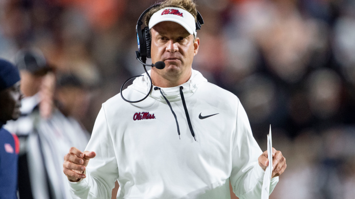 florida-coaching-search:-bob-stoops,-lane-kiffin,-billy-napier-among-top-candidates-to-replace-dan-mullen