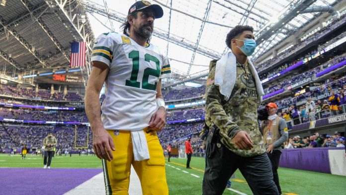 packers’-aaron-rodgers-still-dealing-with-‘very,-very-painful’-toe-injury